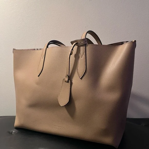BURBERRY TOTE BAG - Picture 3 of 5